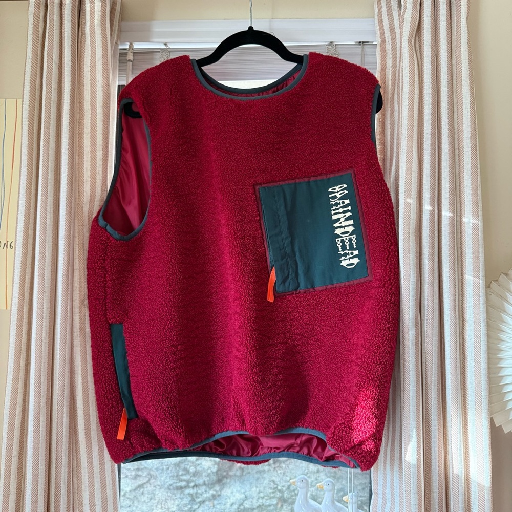 Braindead Red Sherpa Fleece Vest (M) NWOT